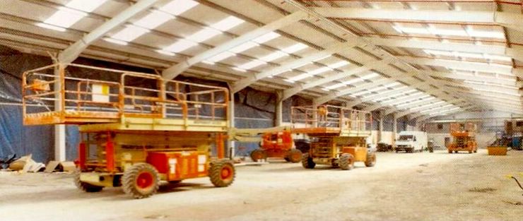 2002 reconstruction usine Triumph