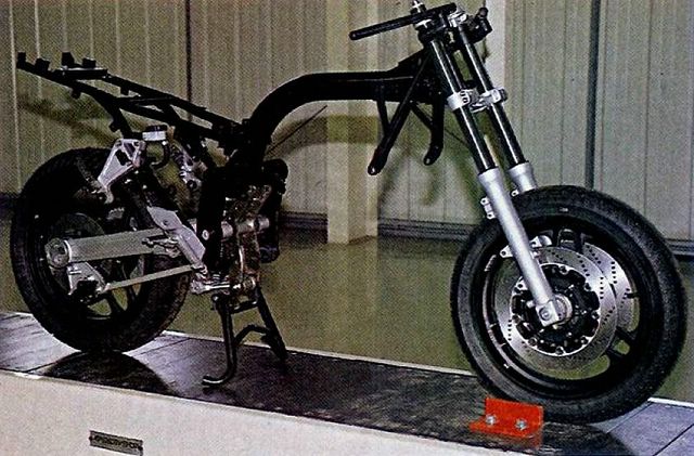 1990 Prototipo Ciclistica Triumph