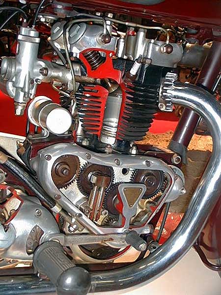 1937 - Motore Triumph Speed Twin