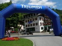 2007 presentazione Triumph Street Triple