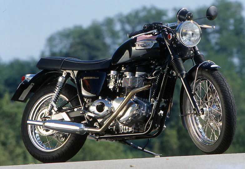 Triumph Bonneville Rosa Cafè Racer Talamo