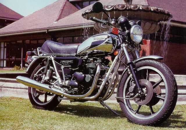 Triumph Bonneville Unit