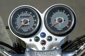Triumph Bonneville T100