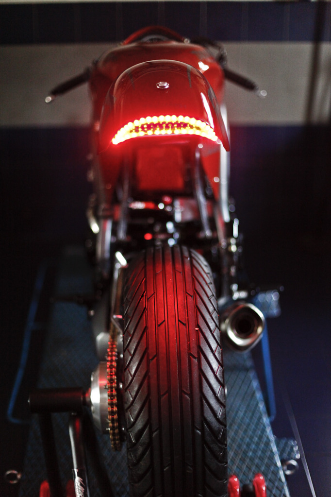 Special Triumph Weslake by Olivi Motori