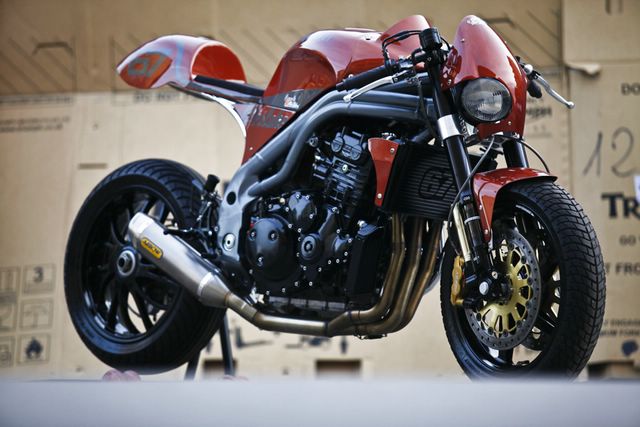 Special Triumph Weslake by Olivi Motori