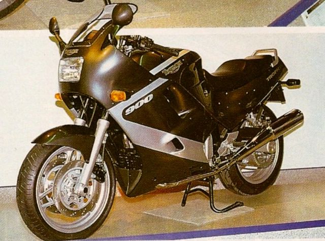 1990 Salone Colonia IFMA Triumph Trophy 900