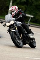 2010 Triumph Tiger 800 e 800 XC anterprima motociclismo