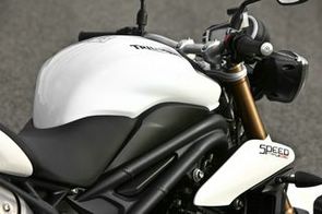 2011 Triumph Speed Triple MY2011