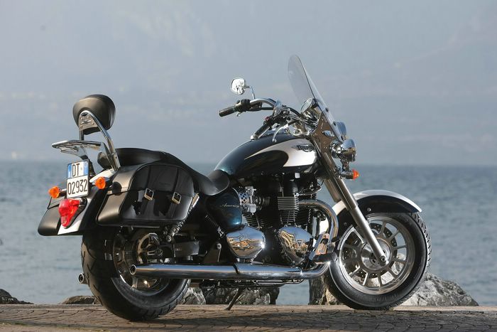 2011 Triumph Cruiser Lancio Stampa Italia America Speedmaster Thunderbird Storm