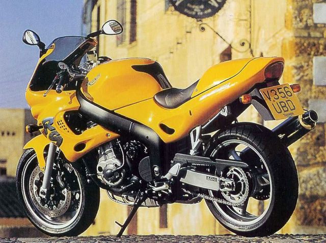 2000 Triumph Sprint RS 955