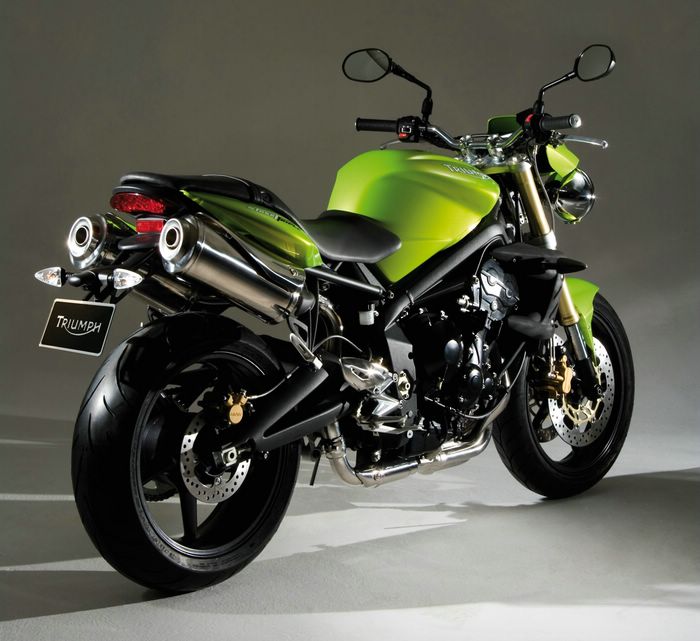 2007 - Triumph Street Triple first images