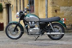 2000 Triumph Bonneville 790 MY2001