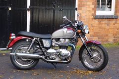 2000 Triumph Bonneville 790 MY2001