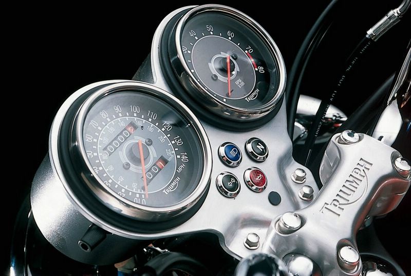 2002 Triumph Bonneville T100 SE