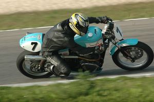 Triumph Thruxton Cup