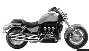 2006 - Triumph Rocket III (Studio)