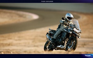 2011 Triumph Explorer 1200 MY2012 Wallpaper