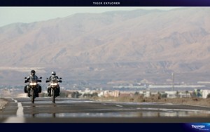 2011 Triumph Explorer 1200 MY2012 Wallpaper