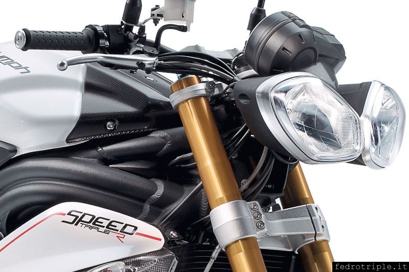 2011 - Triumph Speed Triple R MY2012