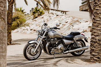 2009 Triumph Thunderbird 1600 twin