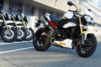 2011 Video Triumph Speed Triple R