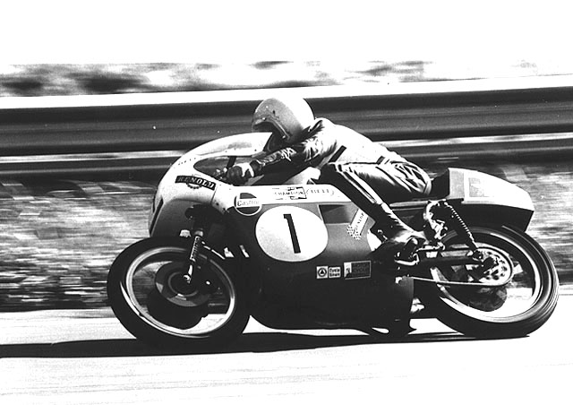 1972 - Dick Mann in azione con la BSA Rocket 3 ad Atlanta