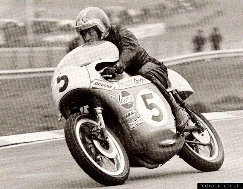 Brands Hatch - Il pilota americano Don Castro in azione durante il Trasatlantic Trophy