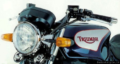 1998 Triumph Trident 900