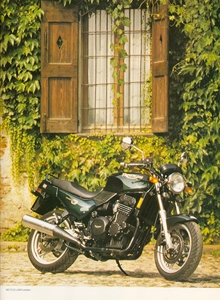 1995  Triumph Trident 750 Motociclismo