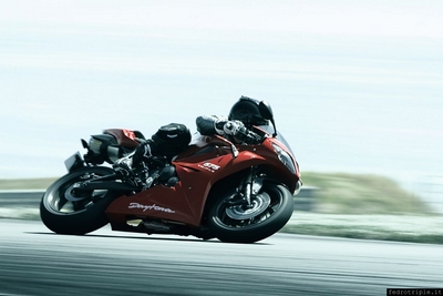 2011 Triumph Daytona 675