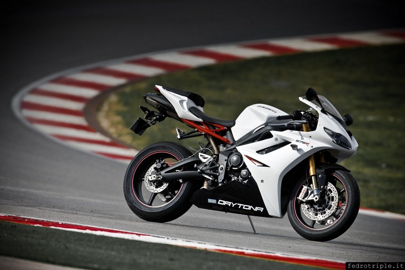 2011 Triumph Daytona 675 R