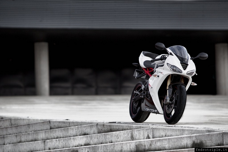 2011 Triumph Daytona 675 R