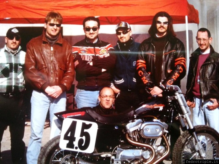 199x - Carlo con il team 4.5 al completo (grazie a Francesco Cortonesi per la foto)
