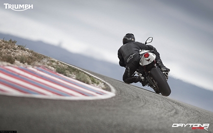 Triumph Daytona 675 MY2013 Wall Paper