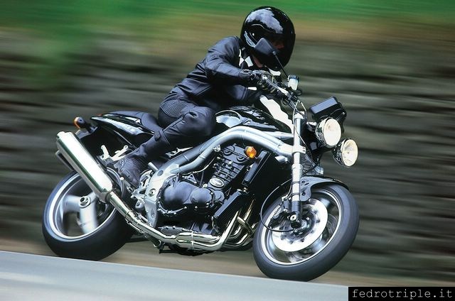 2000 Triumph Speed Triple 955i