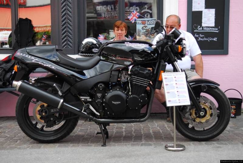 1997 Triumph Speed Triple 750cc Limited Edition