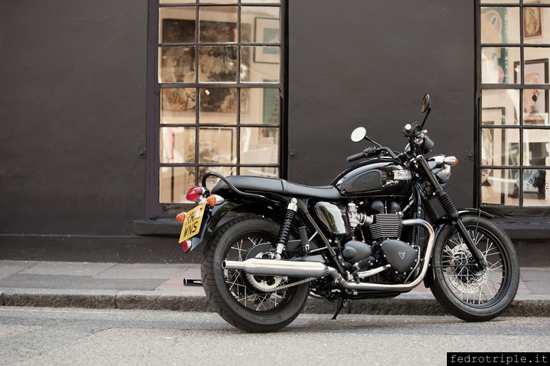 2014MY Triumph Bonneville T100 Black