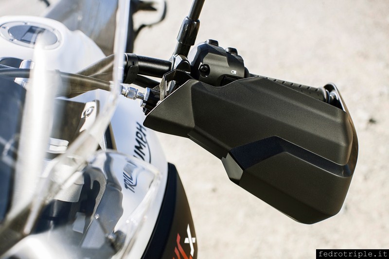 2014 - Nuova Triumph Tiger 800 XC (MY2015)