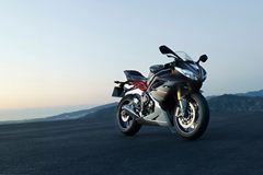 Triumph Daytona 675 R MY2015