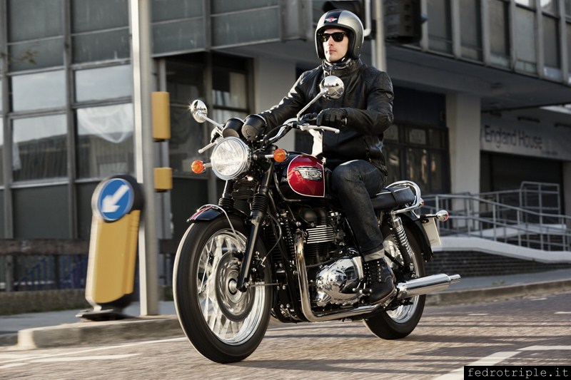 2014MY Triumph Bonneville T100