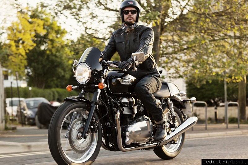 MY 2014 Triumph Thruxton