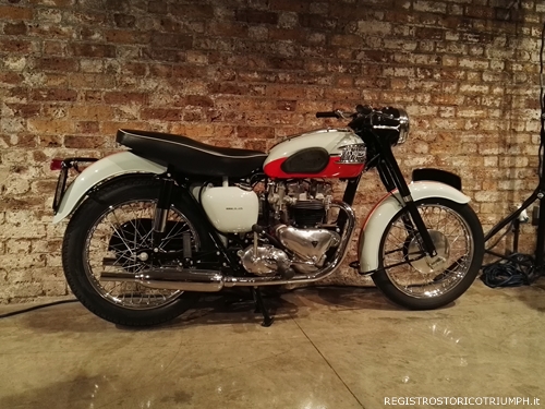 2015-10-28 Triumph Bonneville Luanch Party