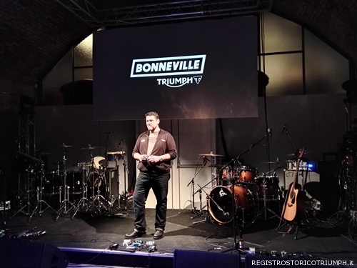 2015-10-28 Triumph Bonneville Luanch Party