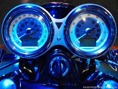 2015-10-28 Triumph Bonneville Luanch Party