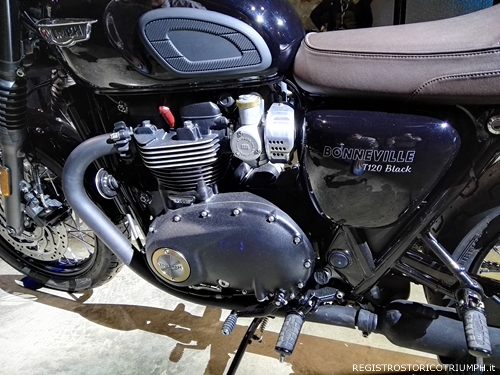2015-10-28 Triumph Bonneville Luanch Party