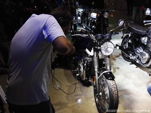 2015-10-28 Triumph Bonneville Luanch Party