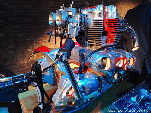 2015-10-28 Triumph Bonneville Luanch Party