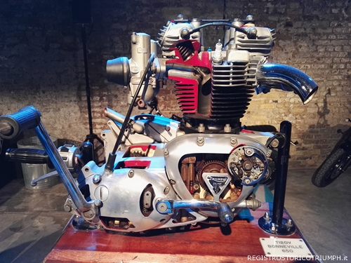 2015-10-28 Triumph Bonneville Luanch Party