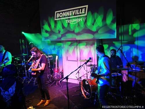 2015-10-28 Triumph Bonneville Luanch Party