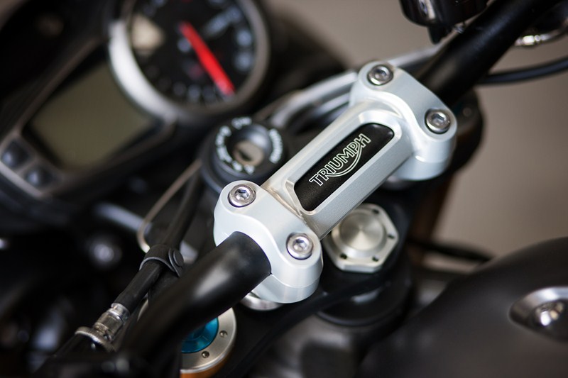 Triumph Speed Triple e Speed Triple R MY2016
